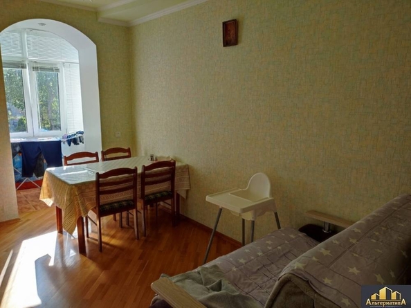 
  Продается 3-комн. квартира, 75.5 м², Велинградская ул
. Фото 6.
