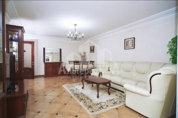 
  Продается 4-комн. квартира, 138 м², Набережная ул
. Фото 4.