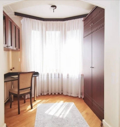 
  Продается 4-комн. квартира, 138 м², Набережная ул
. Фото 5.