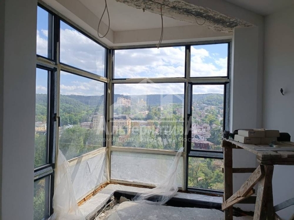 
  Продается 4-комн. квартира, 292.58 м², Шаумяна ул
. Фото 2.