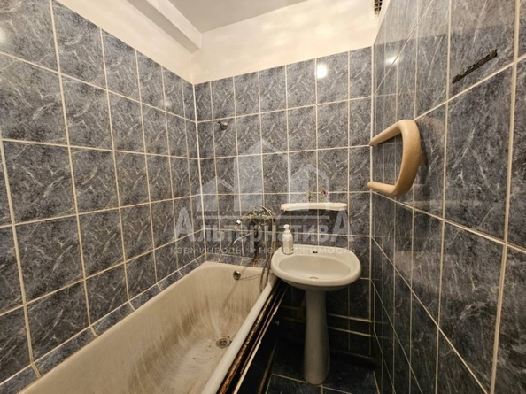 
  Продается 1-комн. квартира, 30.9 м², Азербайджанская ул
. Фото 10.
