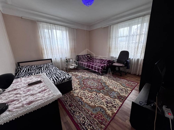 
  Продается 3-комн. квартира, 75 м², Подгорная ул
. Фото 2.