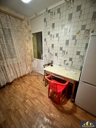 
   Продам 2-комнатную, 48.6 м², Красивая ул

. Фото 3.