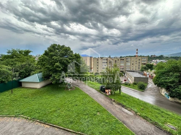 
   Продам 2-комнатную, 67 м², Набережная ул

. Фото 18.