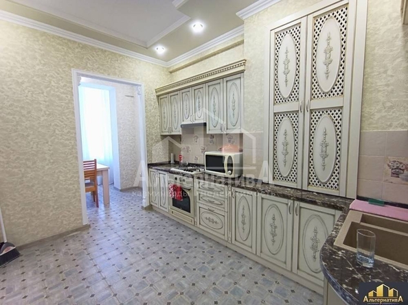 
  Продается 1-комн. квартира, 61 м², Революции ул
. Фото 6.