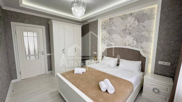 
   Продам 2-комнатную, 57 м², Окопная ул

. Фото 5.