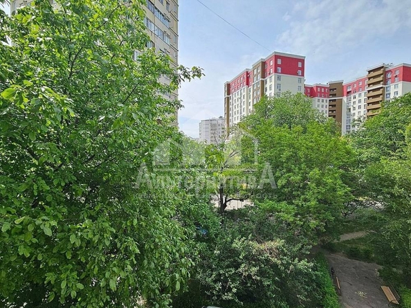 
   Продам 1-комнатную, 47 м², Окопная ул

. Фото 7.