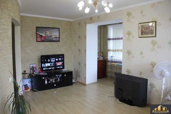 
   Продам 3-комнатную, 83 м², Набережная ул

. Фото 4.