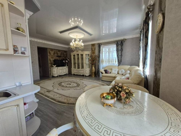 
  Продается 2-комн. квартира, 55 м², Азербайджанская ул
. Фото 8.