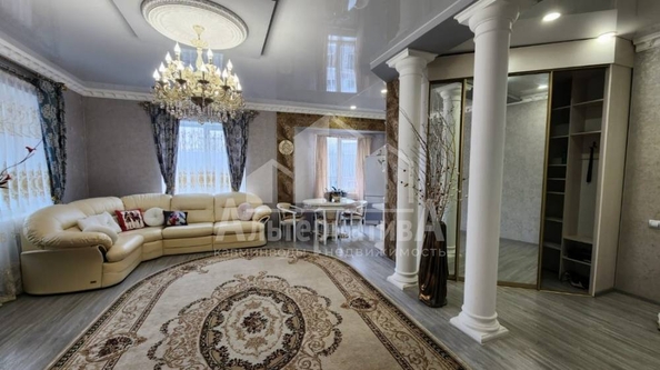 
   Продам 2-комнатную, 55 м², Азербайджанская ул

. Фото 3.