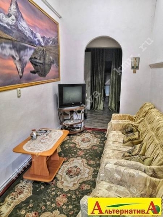 
  Продается 2-комн. квартира, 80 м², Шаляпина ул
. Фото 4.