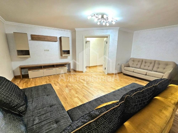 
   Продам 4-комнатную, 157 м², Широкая ул

. Фото 14.