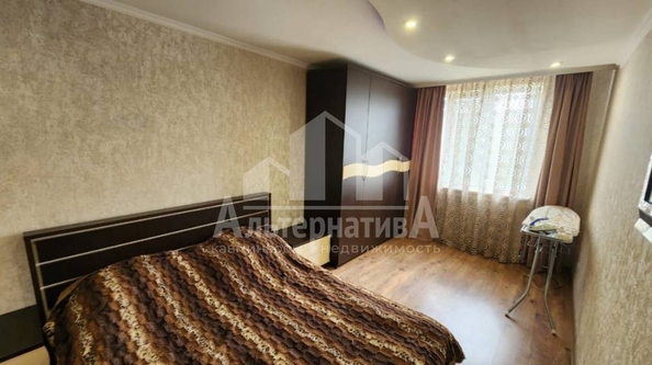 
   Продам 3-комнатную, 68 м², Октябрьская ул

. Фото 8.