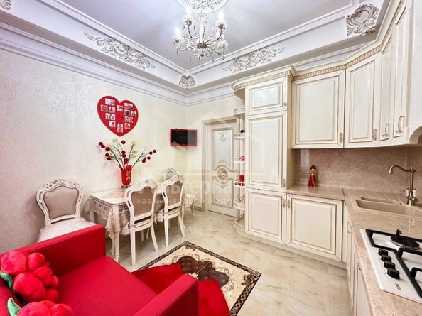 
  Продается 1-комн. квартира, 43 м², Декабристов ул
. Фото 2.