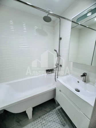 
  Продается 2-комн. квартира, 48.6 м², Андрея Губина ул
. Фото 22.