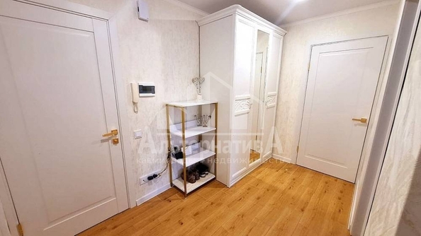 
  Продается 2-комн. квартира, 45.7 м², Главная ул
. Фото 2.