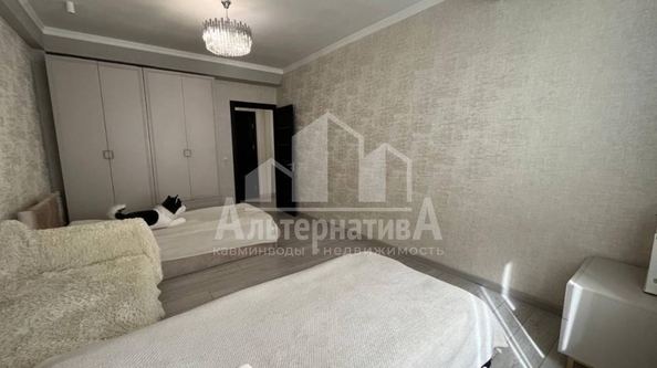 
   Продам 2-комнатную, 63.8 м², Декабристов ул

. Фото 13.