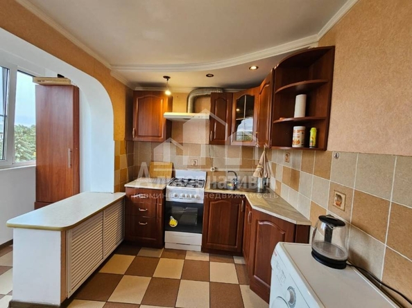 
   Продам 2-комнатную, 55 м², Андрея Губина ул

. Фото 3.