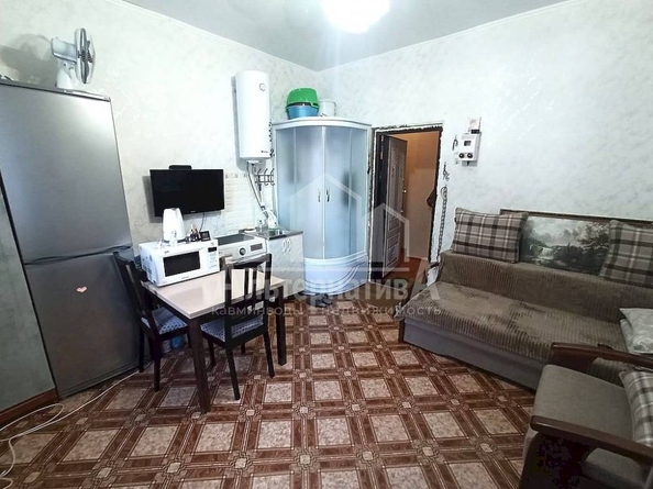 
   Продам 1-комнатную, 16 м², Чкалова ул

. Фото 2.