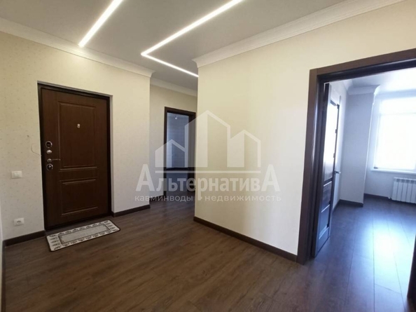 
   Продам 3-комнатную, 70.4 м², Окопная ул

. Фото 1.