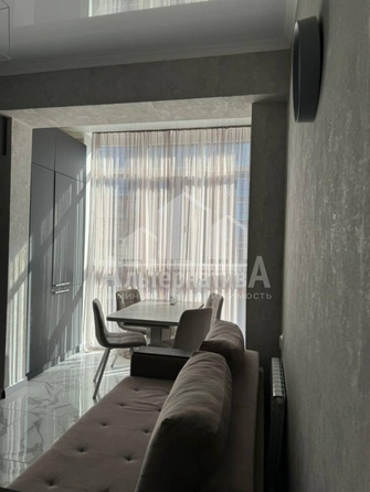 
  Продается 2-комн. квартира, 68 м², Декабристов ул
. Фото 1.