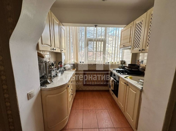 
  Продается 4-комн. квартира, 90 м², Красивая ул
. Фото 4.