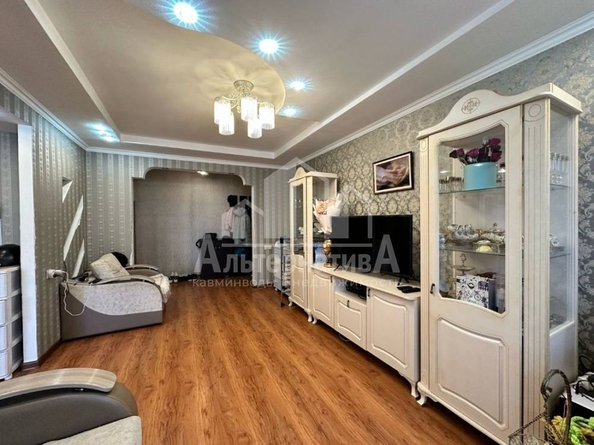 
  Продается 4-комн. квартира, 90 м², Красивая ул
. Фото 5.