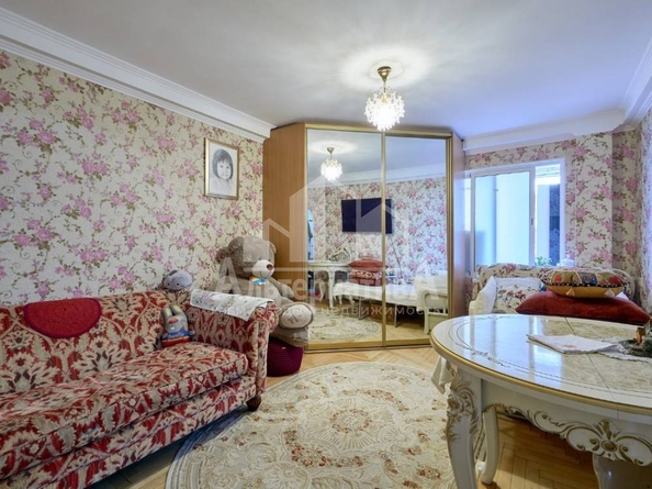 
  Продается 1-комн. квартира, 38 м², Жмакина ул
. Фото 2.