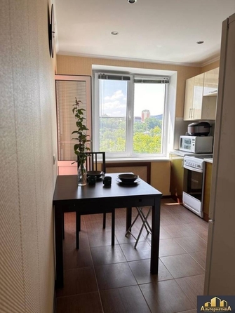 
  Продается 1-комн. квартира, 37 м², Зеркальный пер
. Фото 3.