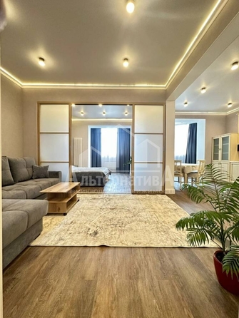 
  Продается 1-комн. квартира 66.5 м², в ЖК Звезда. Фото 1.