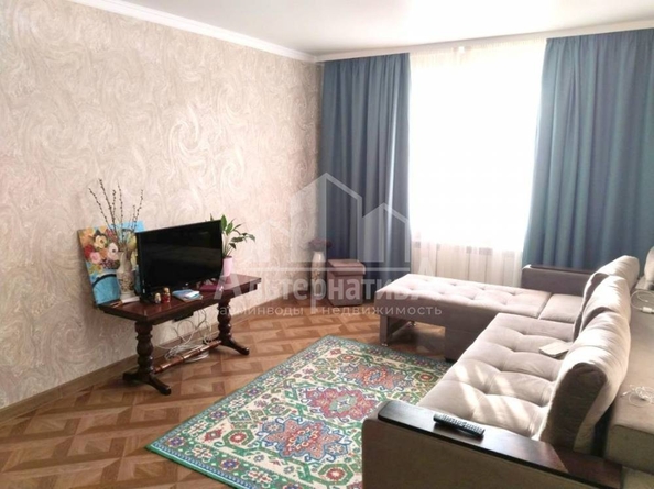 
   Продам 3-комнатную, 67.6 м², М.Расковой ул

. Фото 1.