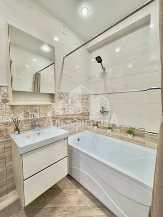 
  Продается 1-комн. квартира, 42 м², Кленовая роща ул
. Фото 14.