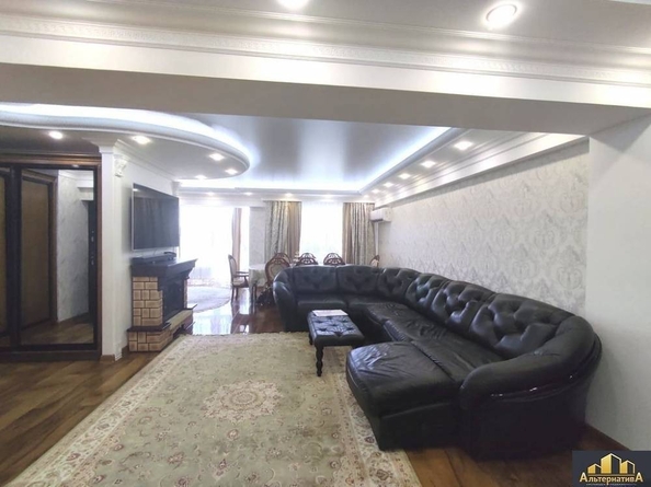 
  Продается 3-комн. квартира, 85 м², Ленинградская ул
. Фото 1.