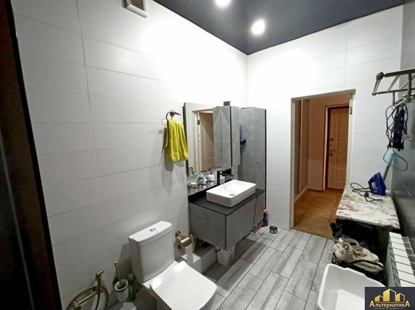 
  Продается 2-комн. квартира, 68 м², Декабристов ул
. Фото 9.