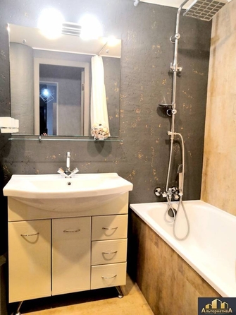 
  Продается 3-комн. квартира, 75 м², Умара Алиева ул
. Фото 14.