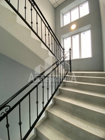 
  Продается 2-комн. квартира, 61.3 м², Орджоникидзе ул
. Фото 5.