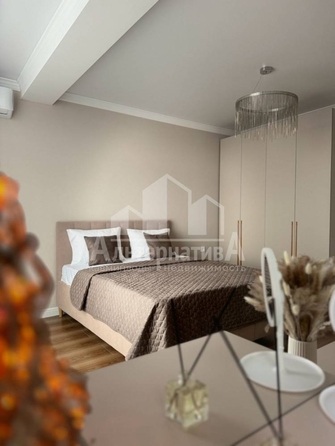 
  Продается 1-комн. квартира, 42.8 м², Замковая ул
. Фото 2.