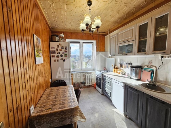 
   Продам 2-комнатную, 56 м², Интернациональная ул

. Фото 10.