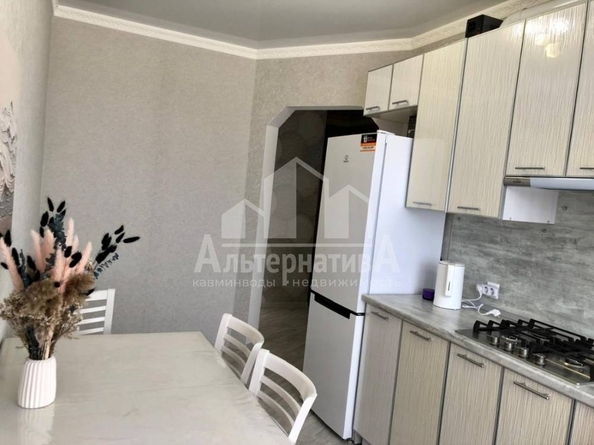 
  Продается 1-комн. квартира, 42 м², Кленовая роща ул
. Фото 7.