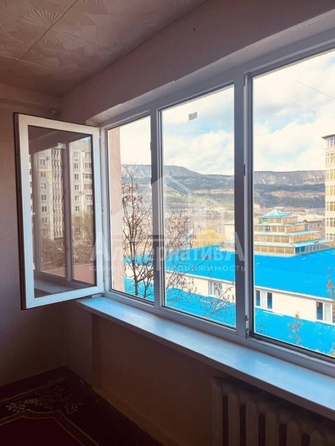 
  Продается 2-комн. квартира, 32.9 м², Красивая ул
. Фото 5.