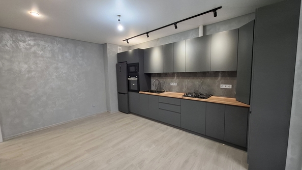 
  Продается 2-комн. квартира 58 м². Фото 2.