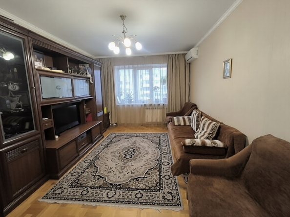 
  Продается 3-комн. квартира 77 м². Фото 1.