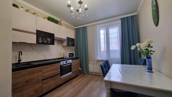 
  Продается 3-комн. квартира 72 м². Фото 1.