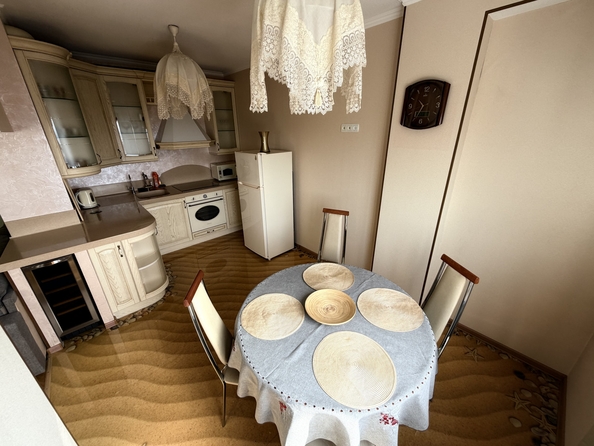 
  Сдается 2-комн. квартира 70 м². Фото 1.