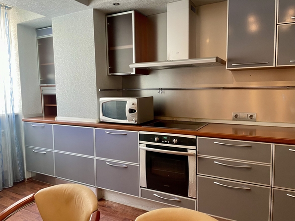 
  Продается 4-комн. квартира 102.6 м². Фото 2.