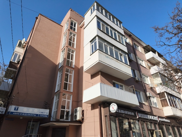 
  Продается 2-комн. квартира 56 м². Фото 1.