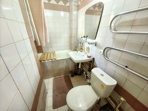 
  Продается 4-комн. квартира 64 м². Фото 8.