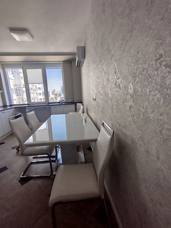 
  Продается 2-комн. квартира 80 м². Фото 1.