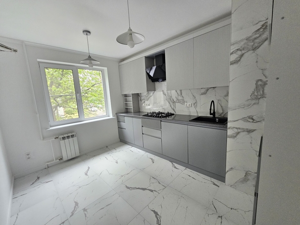 
  Продается 3-комн. квартира 64 м². Фото 1.