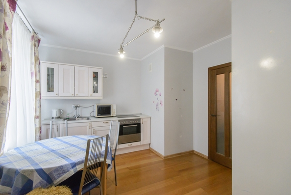 
  Продается 2-комн. квартира 56 м². Фото 2.